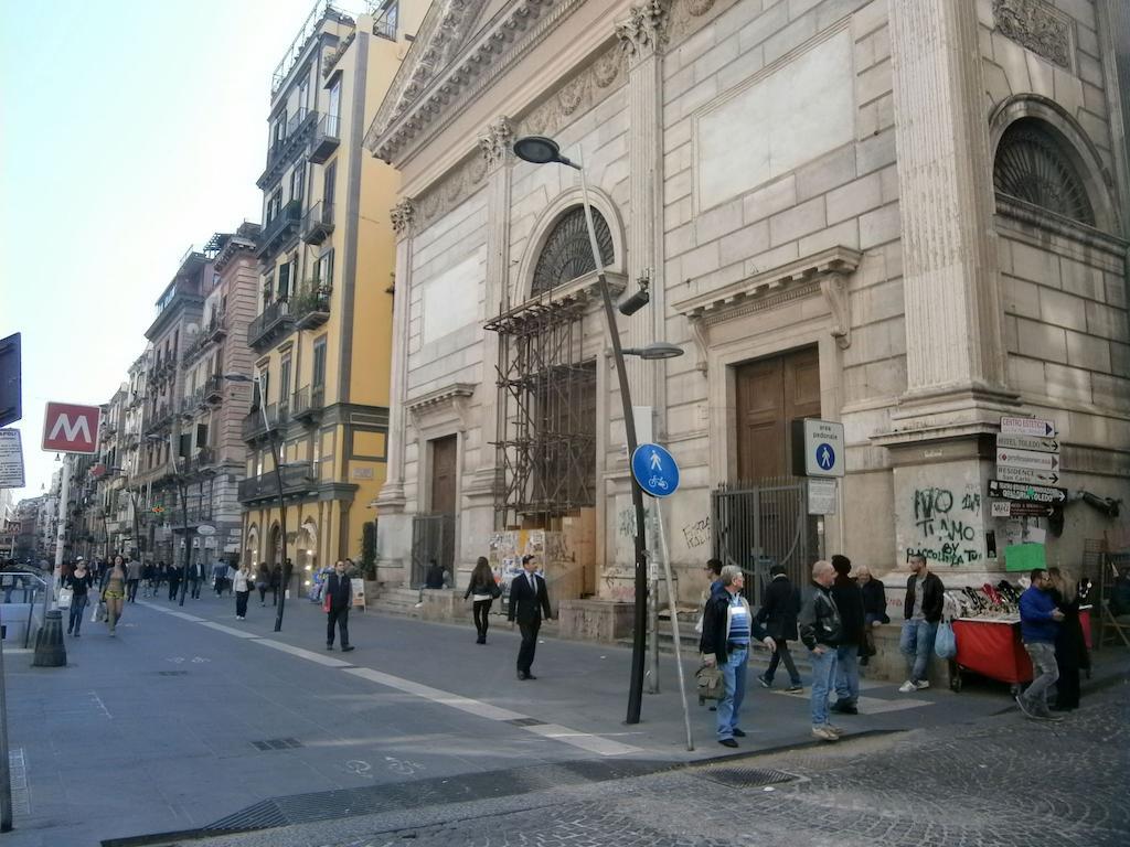 B&B Da Roberto Naples Exterior photo